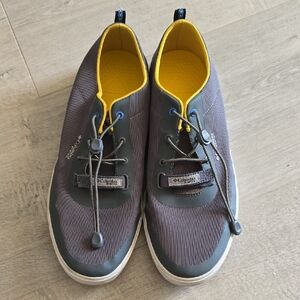 Columbia Men's Gray and Yellow Slip-On Sneakers